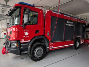vozilo-02-gvc-2-scania-p410b4x4hz